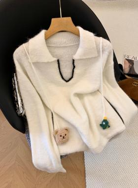 小众设计高级轻奢上衣时尚气质韩版可爱吊坠宽松白色毛衣 50348