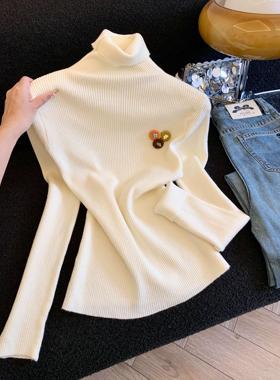 2025冬季新款时尚简约高领立体装饰保暖亲肤打底针织毛衣女53090