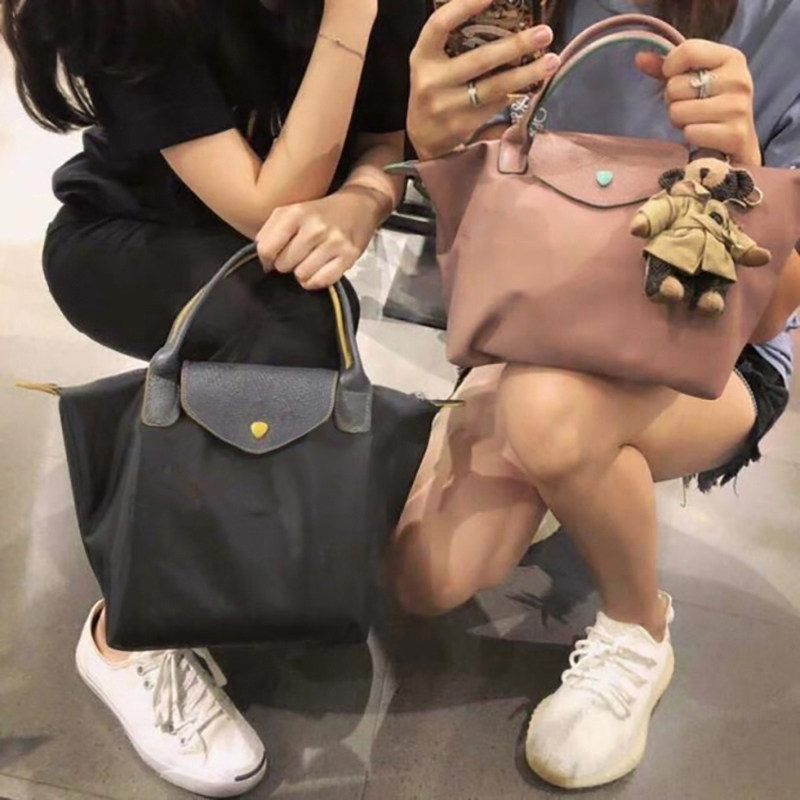 尼龙帆布包大容量妈妈包单肩手提包2020新款饺子包轻便尼龙布女包