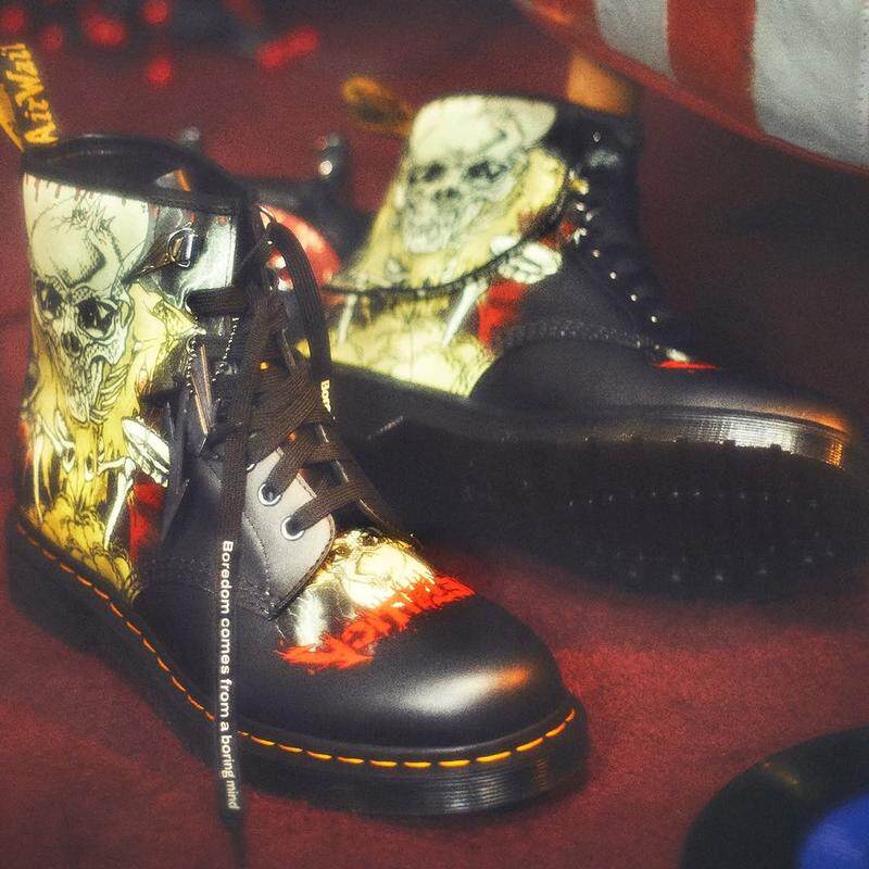 代购DR. MARTENS x METALLICA金属乐队联名限定马丁靴骷髅头印花