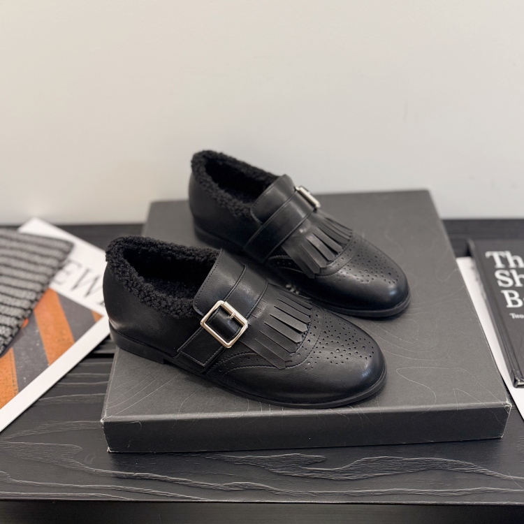 保暖~布洛克流苏加绒深口单鞋