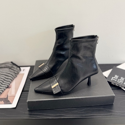 保暖~细高跟尖头时装短靴