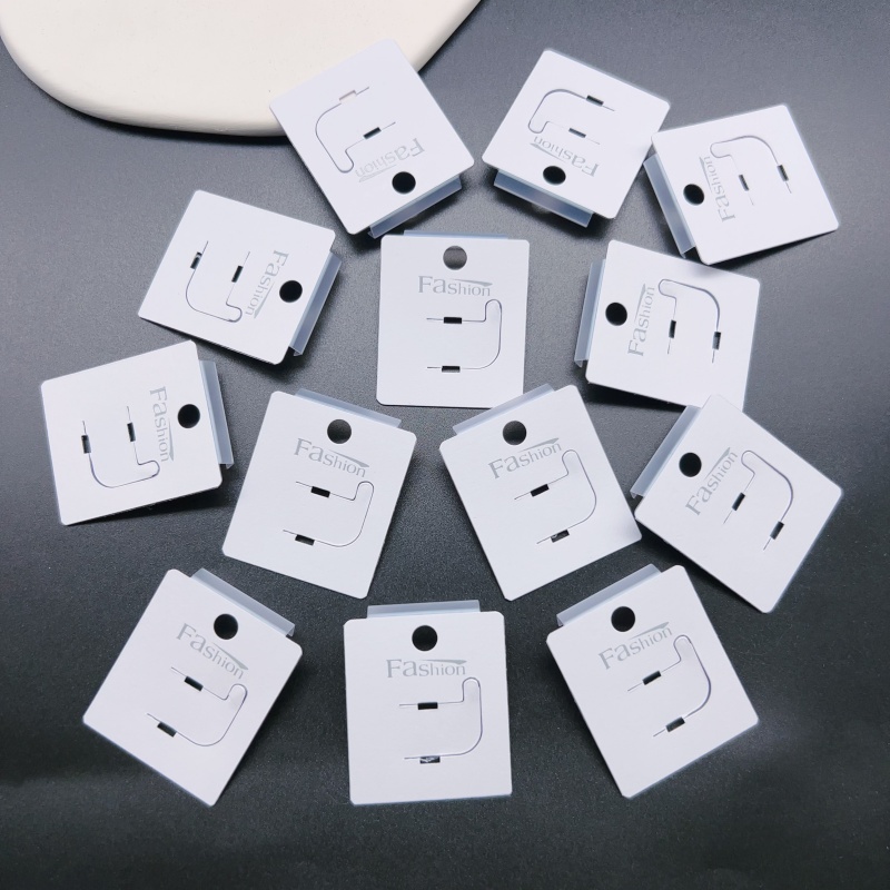 3.7*4白色塑料卡板 戒指弯钩卡纸PVC包装卡片 首饰背景牌可悬挂