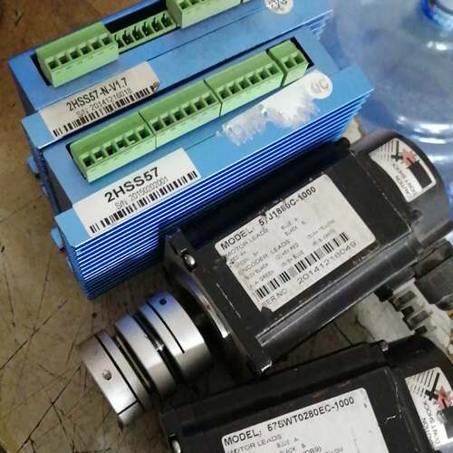 可维修57闭环步进套装2HSS57-N-V1.7，设备成色外观议价
