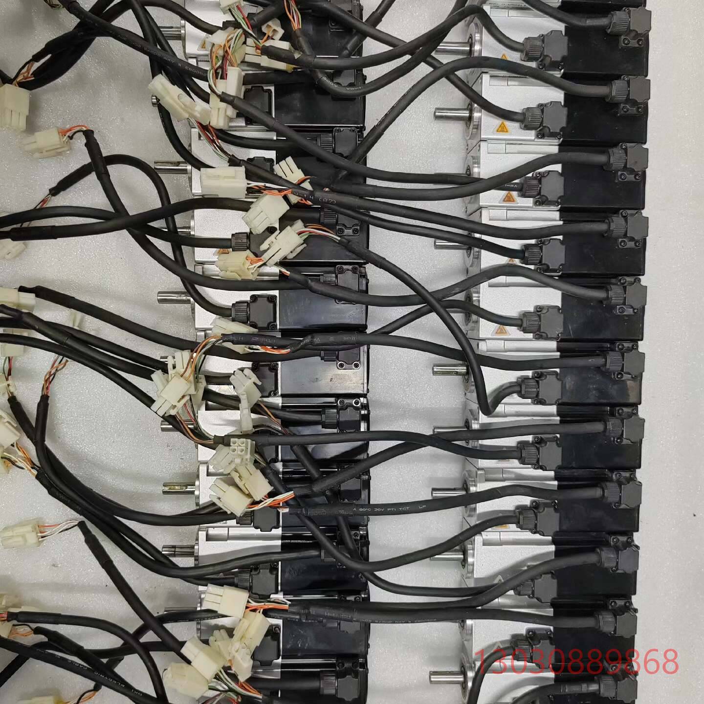 可维修SV-X2MH010A-B2LN，禾川伺服电机100w带刹车