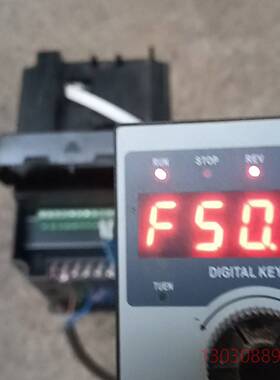 可维修SeTOn西通2.2P变频器，输入380V，红色圆