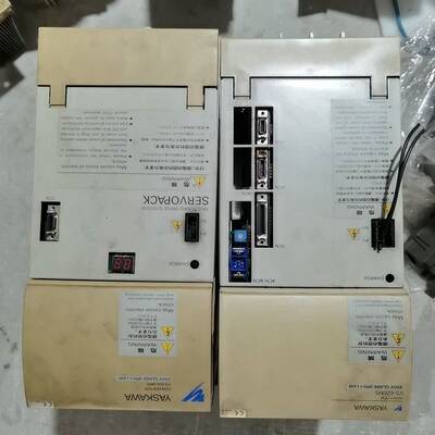 可维修安川伺服驱动器VS-656MR5，200V三相11kW。