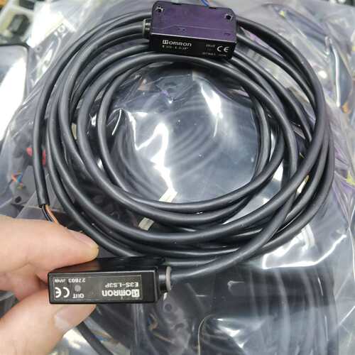 可维修原装OMRON传感器E3S-LS3P SA1B-DN1议价