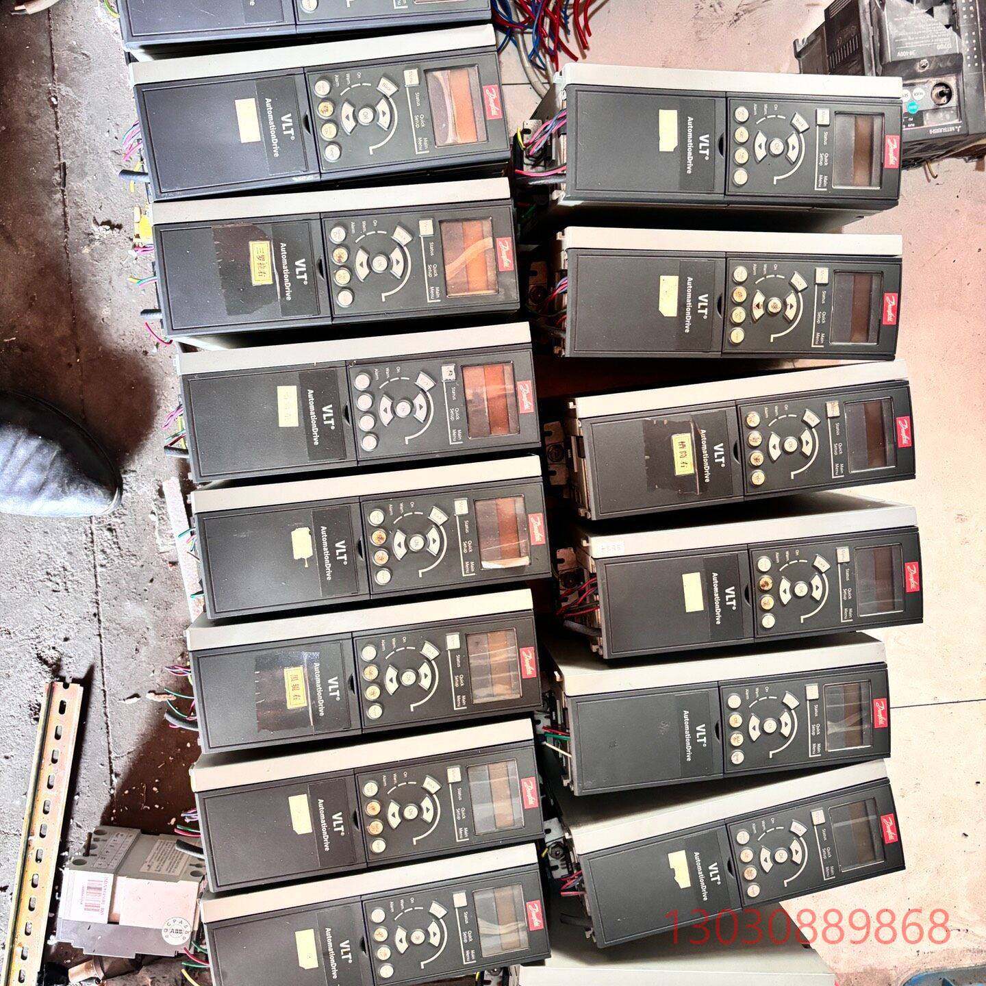 可维修丹佛斯变频器4kw丹佛斯FC-301P4K0T4E20H2X