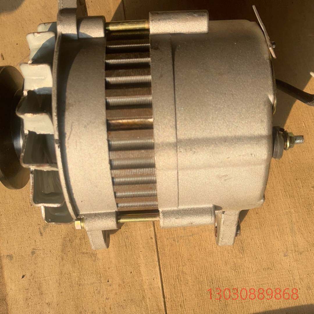 可维修挖机配件小松PC60挖机配4D95发动机的发