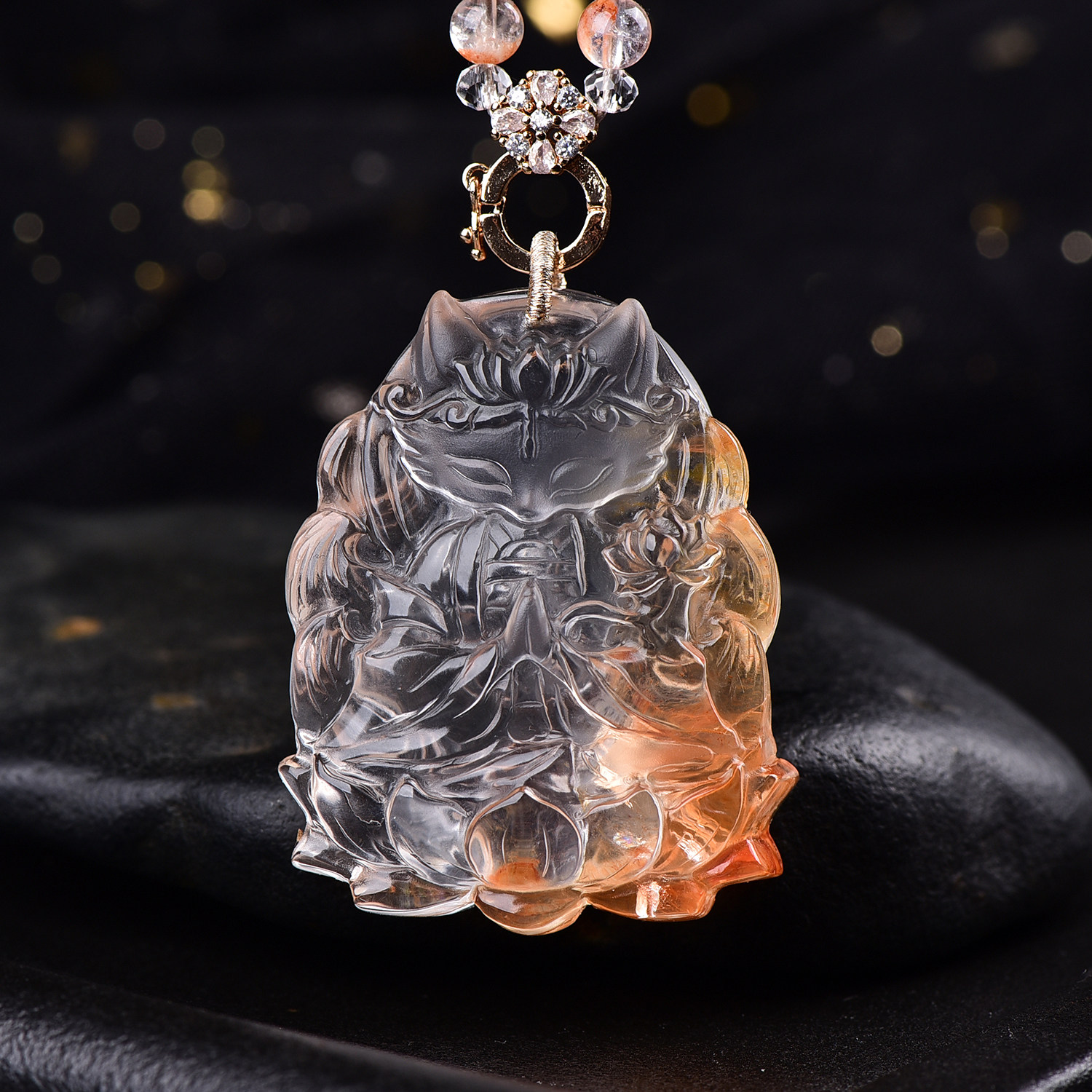 天然红胶花九尾狐吊坠手工精雕精致立体精品胶花水晶狐狸毛衣链
