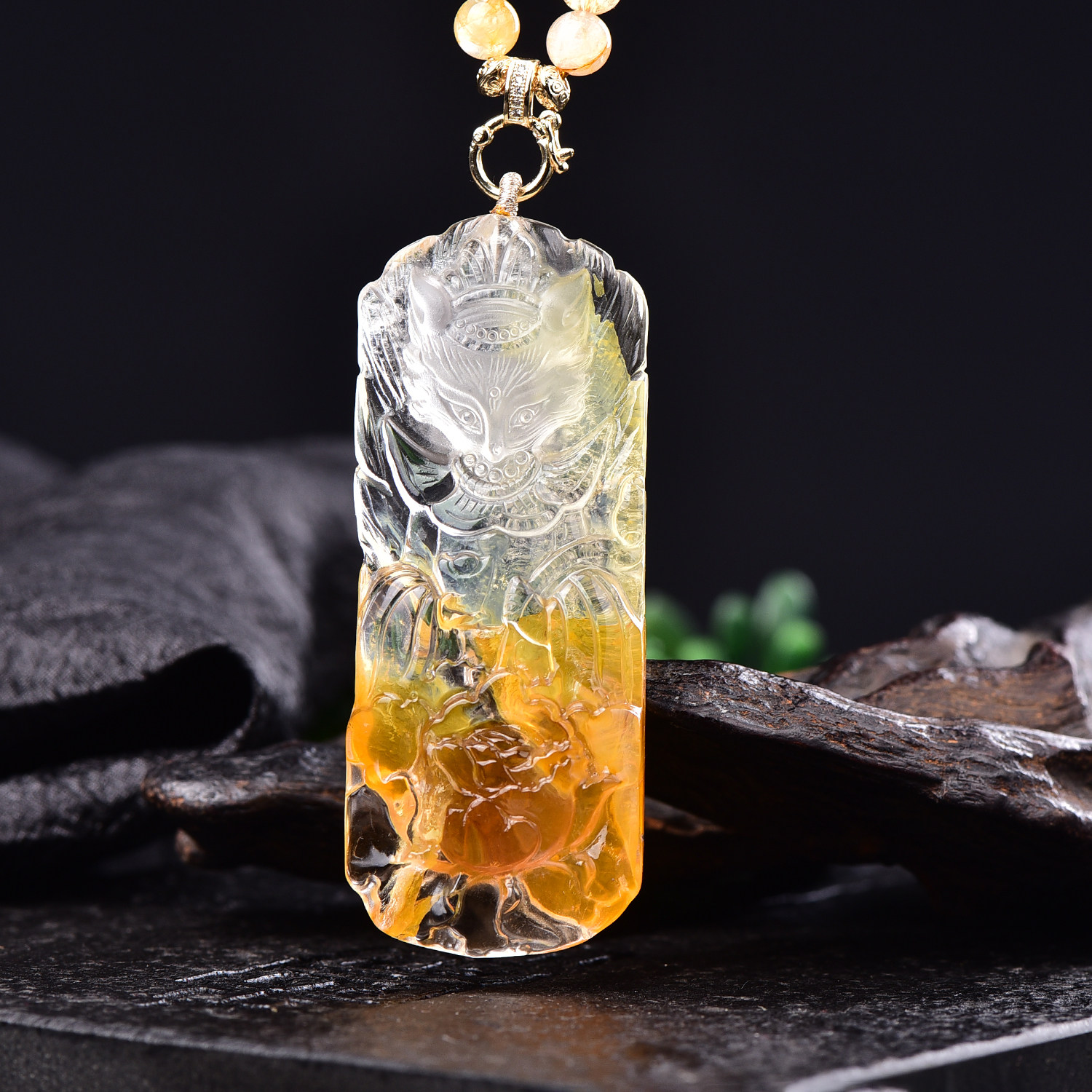 新款现货天然黄胶花九尾狐大吊坠手工精雕水晶狐狸原创设计毛衣链
