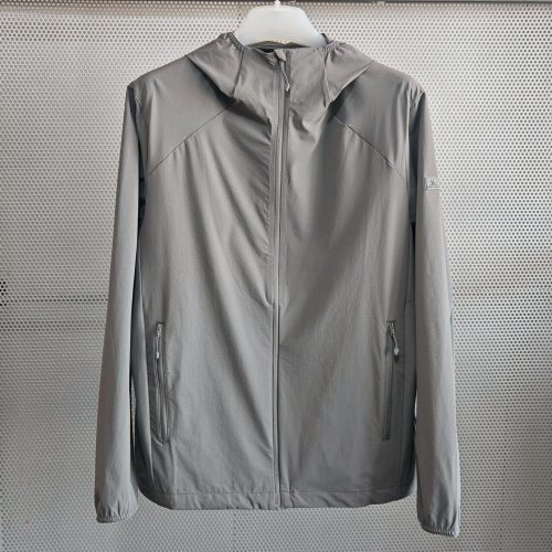 牧高笛26款春季新款弹力外套男款户外徒步登山服运动软壳连帽夹克