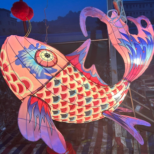 春节非遗鱼灯舞鱼灯成品手工中秋灯笼摄舞台表演汉服发光手持鱼灯