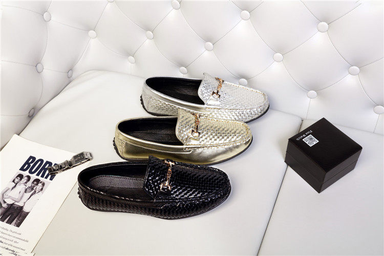 大码手工镂空加宽休闲鞋新款包邮