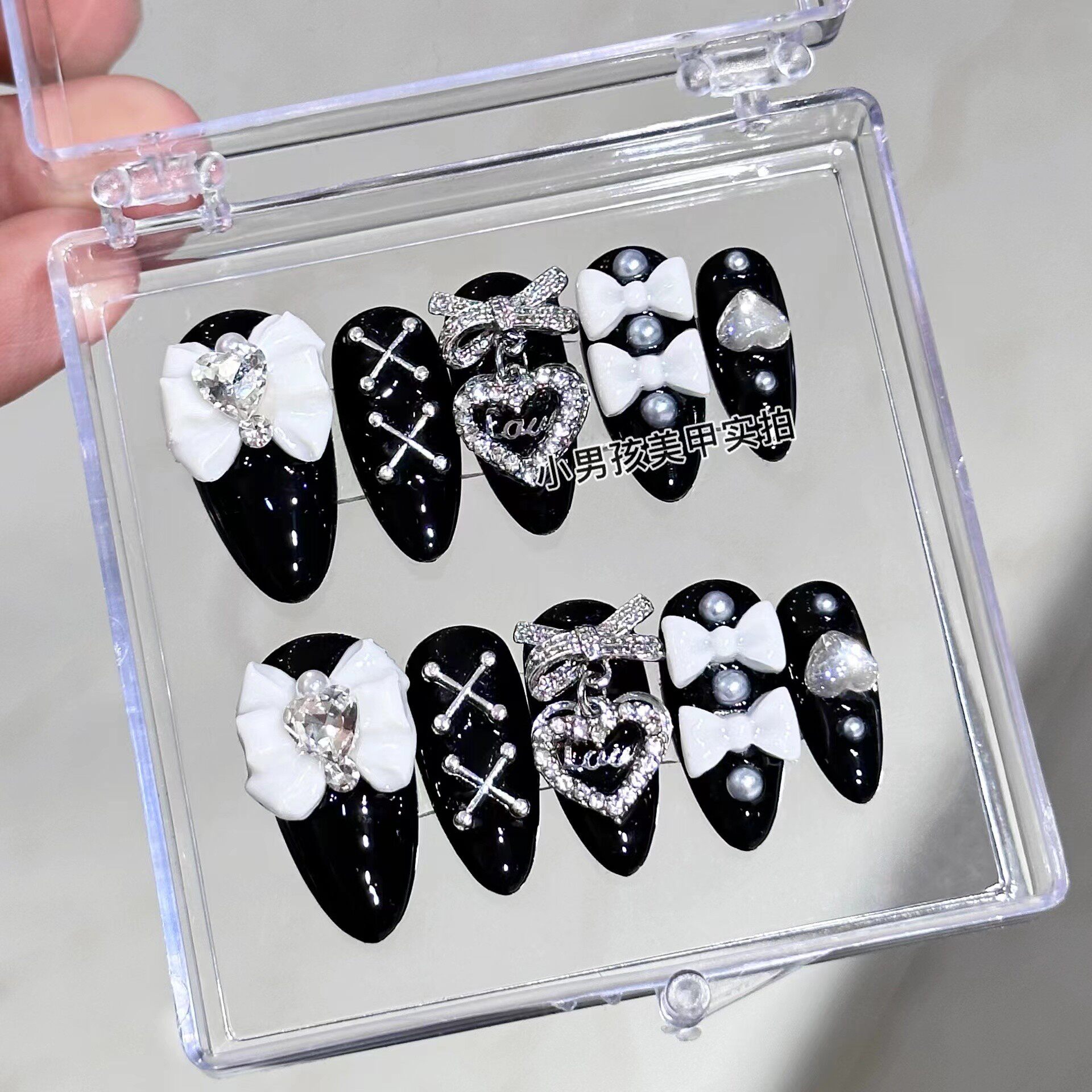 Little Boy Manicure Handmade Wearable Nail Patch Finished Black and White Lolita Bow Princess