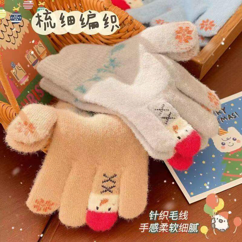 冬季毛绒手套圣诞节防寒针织手套冬女生可爱触屏学生骑车保暖手套