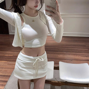 小个子运动三件套装辣妹背心开衫上衣女修身裙裤羽毛球网球高尔夫