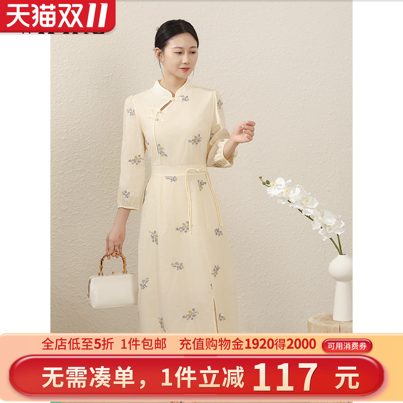 未风高腰显瘦连衣裙棉布绣花