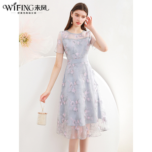 未风灰色网纱连衣裙女夏2026年夏季新款女装时尚气质优雅收腰裙子