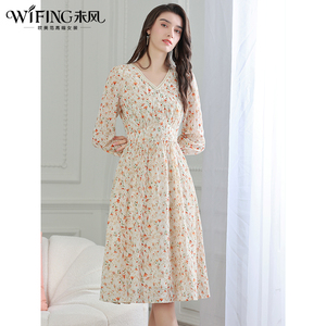 未风杏色雪纺碎花连衣裙女春2026春季新款中长款女装气质减龄裙子