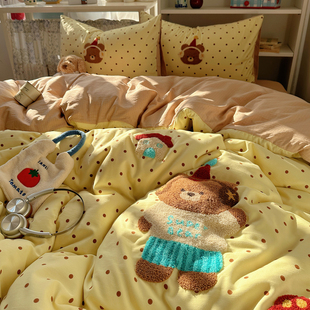 奶油风波点小熊毛巾绣四季亲肤双层纱化纤四件套少女宿舍床品床笠