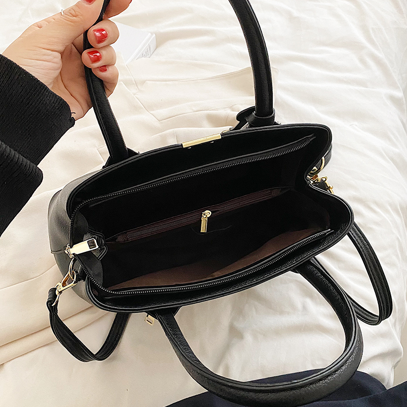 高级感爆款通勤大容量单肩手提包