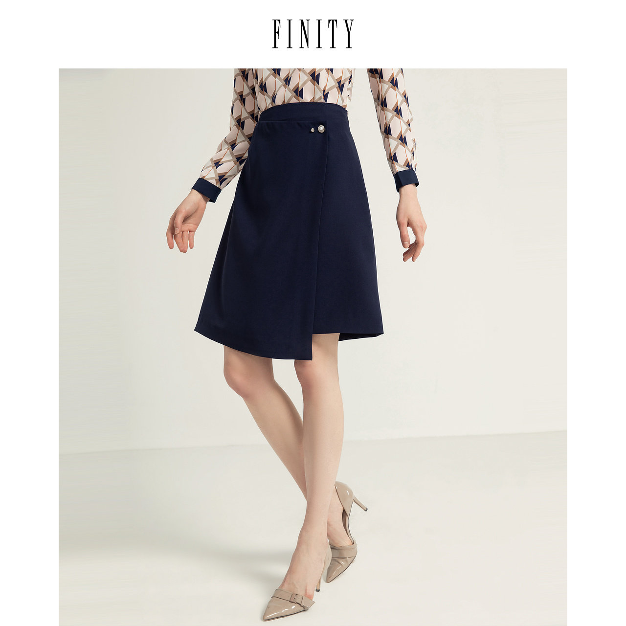 FINITY女装冬季纯色简约半身裙女职业小众休闲短款裙子女