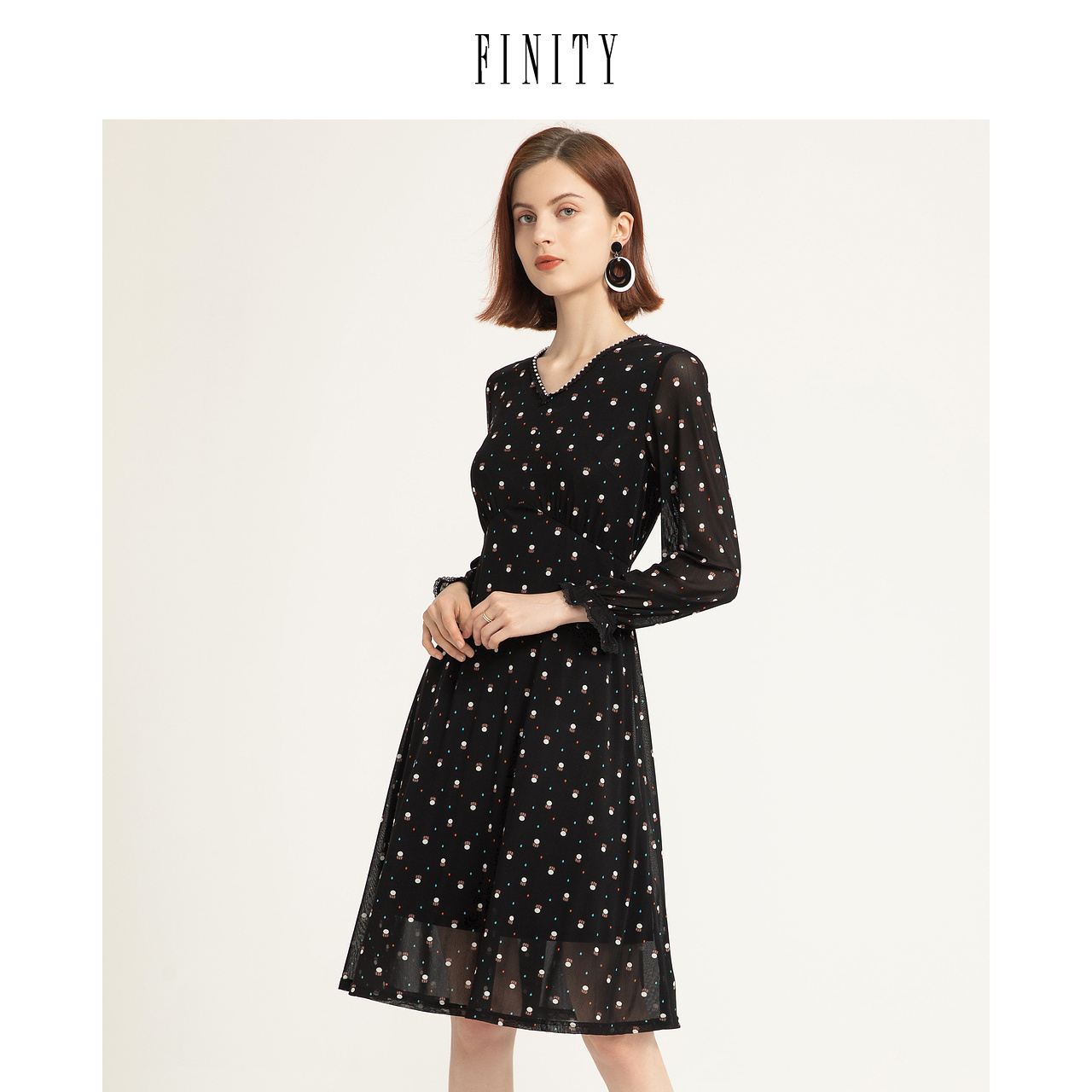FINITY2023春装印花连衣裙女V领长袖显瘦中长款减龄裙子女