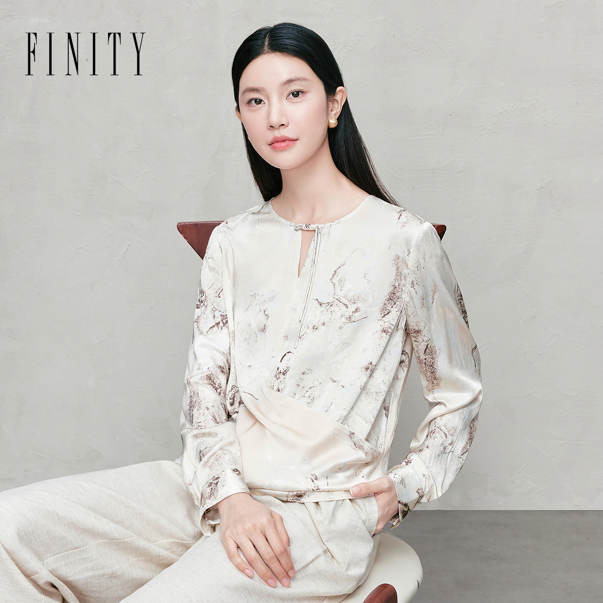 FINITY菲妮迪新中式雪纺衫2026年春季新款简约缎面优雅国风