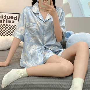 家居服套装 炫彩高级感ins设计仿真丝夏季 套装 宽松短袖 代发 短裤