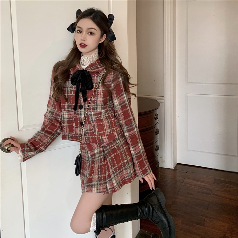 Real price cute girl's Christmas Plaid tweed jacket + pleated high waist slim skirt