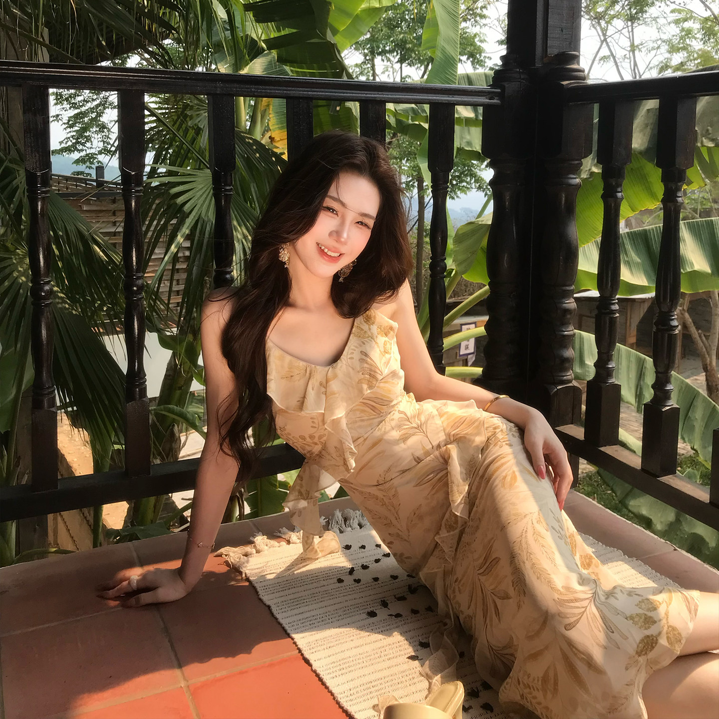 木子李的李 法式碎花荷叶边V领吊带雪纺连衣裙收腰包臀鱼尾长裙夏