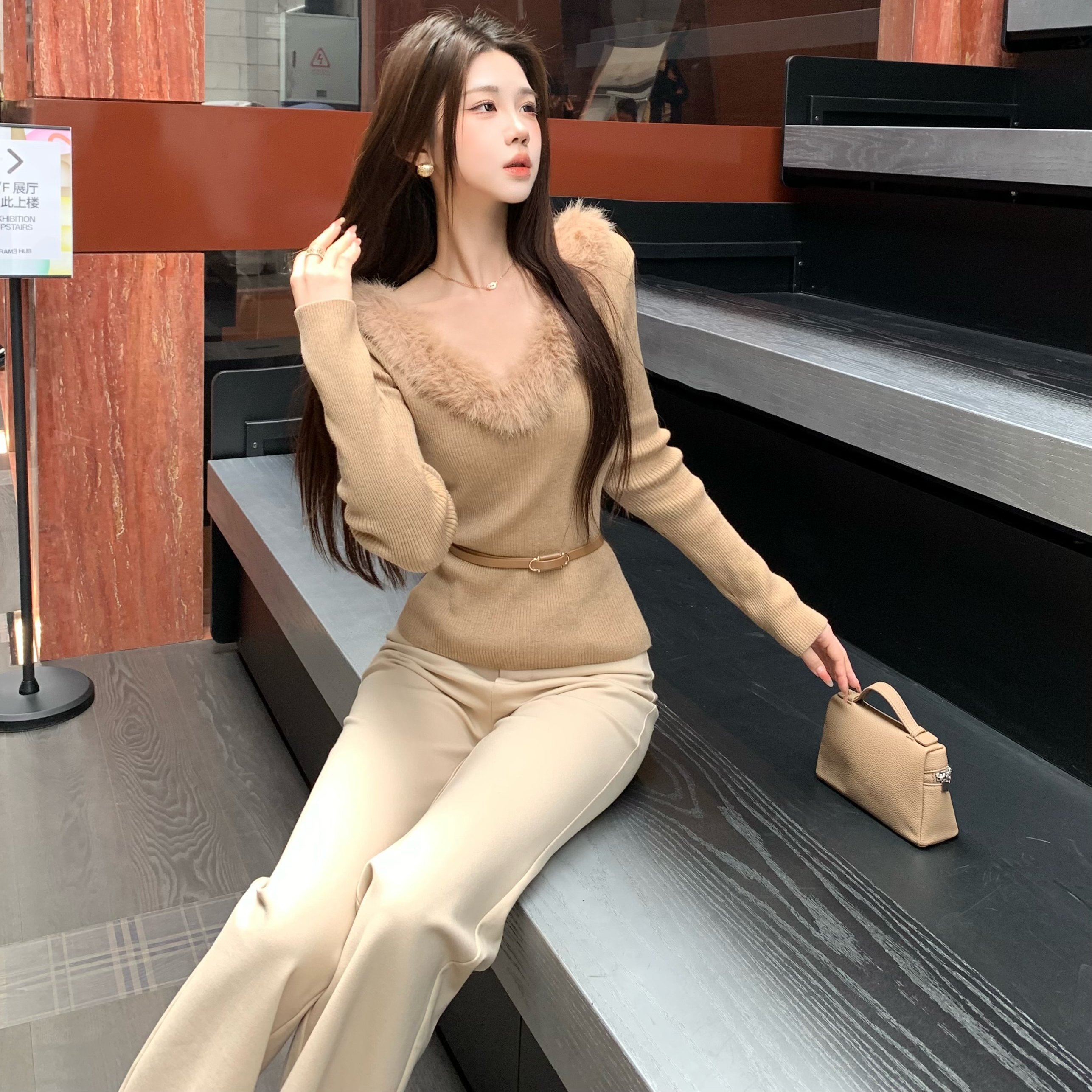 木子李的李休闲百搭毛绒V领长袖亲肤针织衫上衣加绒微喇长裤女冬,女装/女士精品,时尚套装,淘宝优惠券,粉丝福利购,淘宝优惠卷