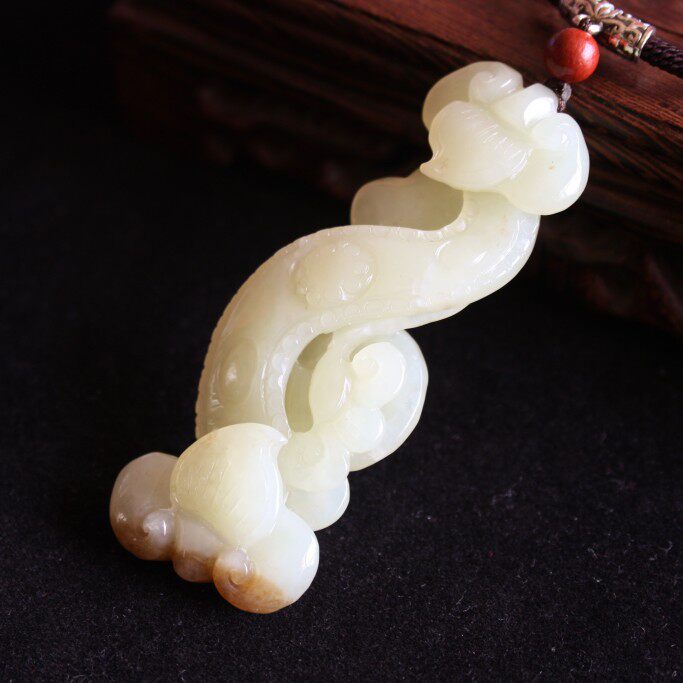 产地正品岫岩玉石河磨玉吊坠和田玉佩黄玉如意挂件手把件特价包邮