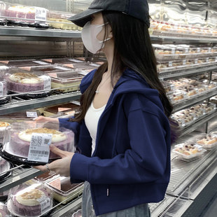 早秋卫衣2026新款春秋季小个子藏青色爆款开衫连帽短款秋外套女款