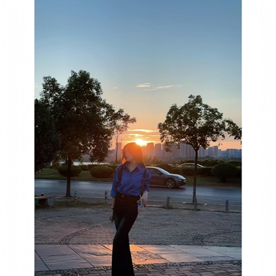 2026初秋克莱因蓝法式衬衫外套