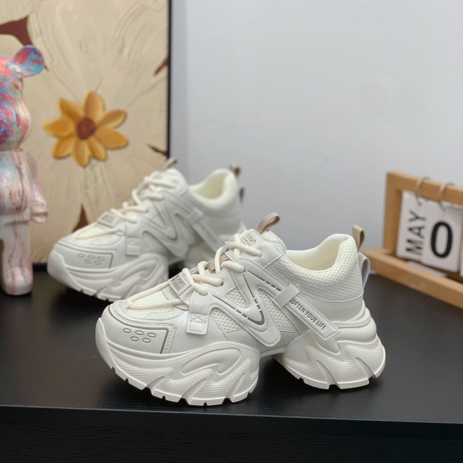 增高轻便显脚小真皮老爹鞋小个子女2026春新款复古时尚厚底运动鞋