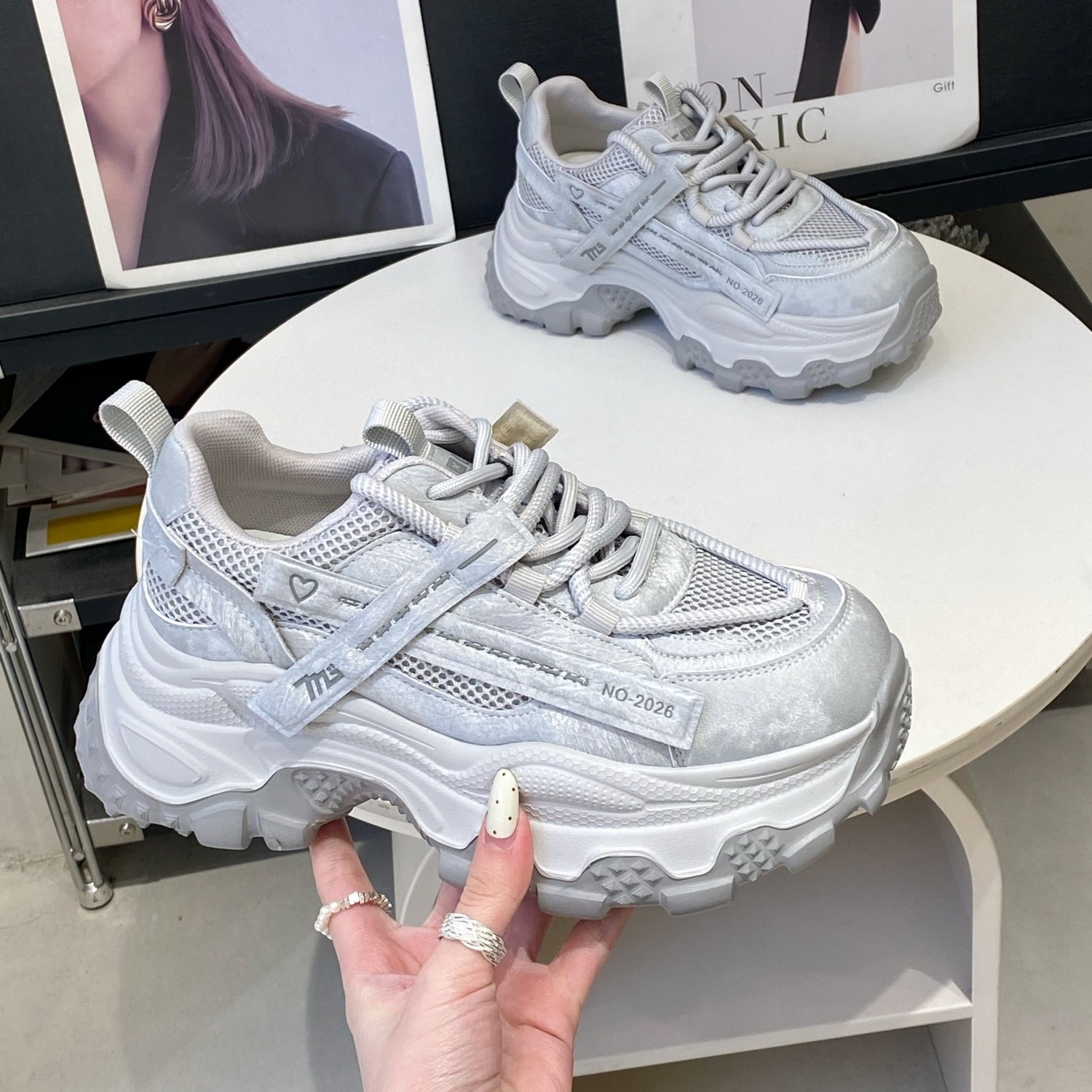 小个子增高6cm真皮老爹鞋女2026春季新款复古松糕厚底透气运动鞋