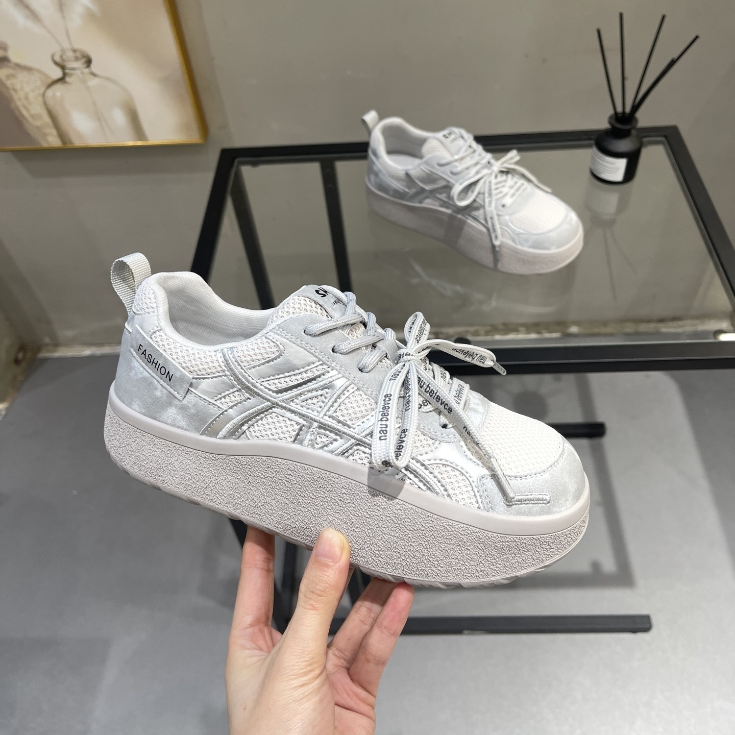 显脚小厚底真皮德训鞋女2026春季新款复古百搭网面透气运动摇摇鞋,女鞋,德训鞋,淘宝优惠券,粉丝福利购,淘宝优惠卷