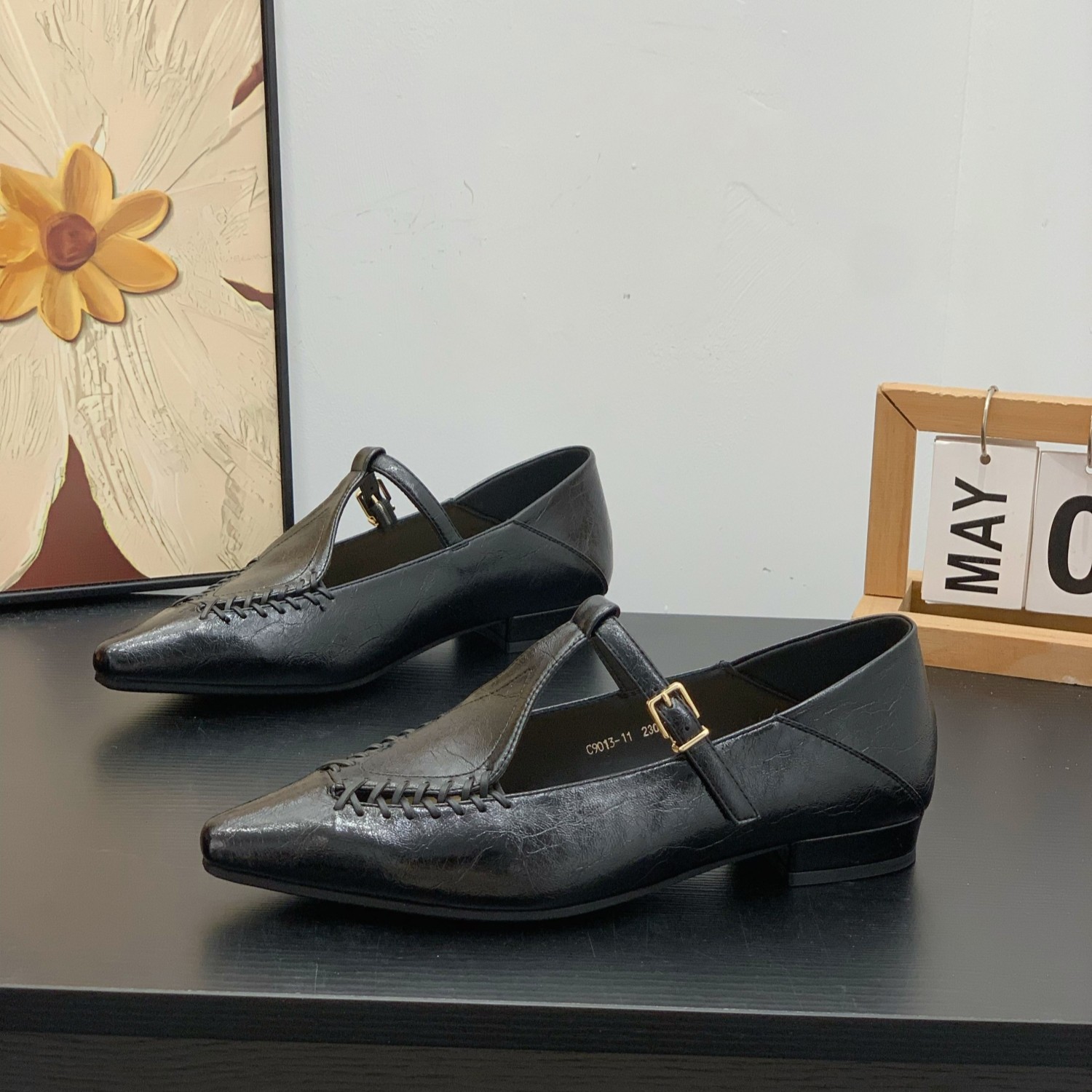 爆款复古T字鞋女通勤平底玛丽珍鞋2026春季新款镂空尖头两穿单鞋,女鞋,玛丽珍鞋,淘宝优惠券,粉丝福利购,淘宝优惠卷