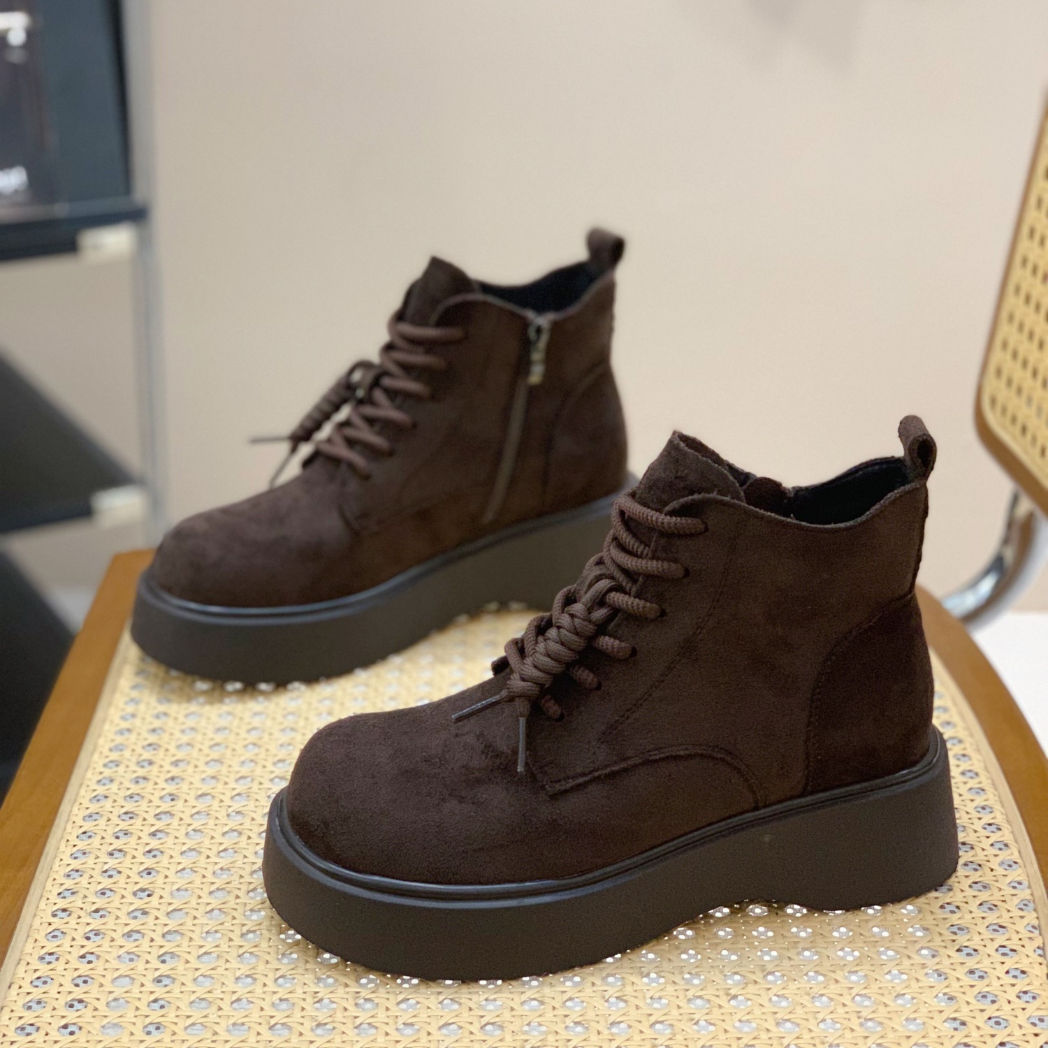 显腿长显腿细潮流复古时尚马丁靴