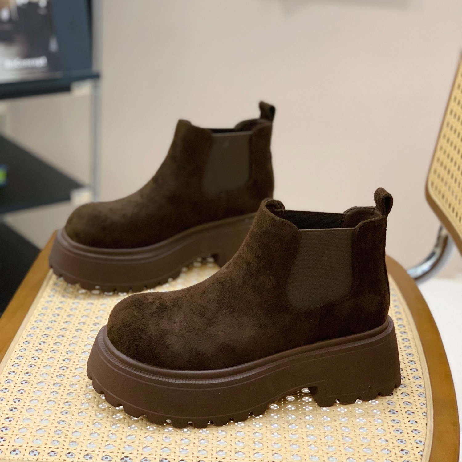 小个子增高轻便时尚百搭套筒短靴