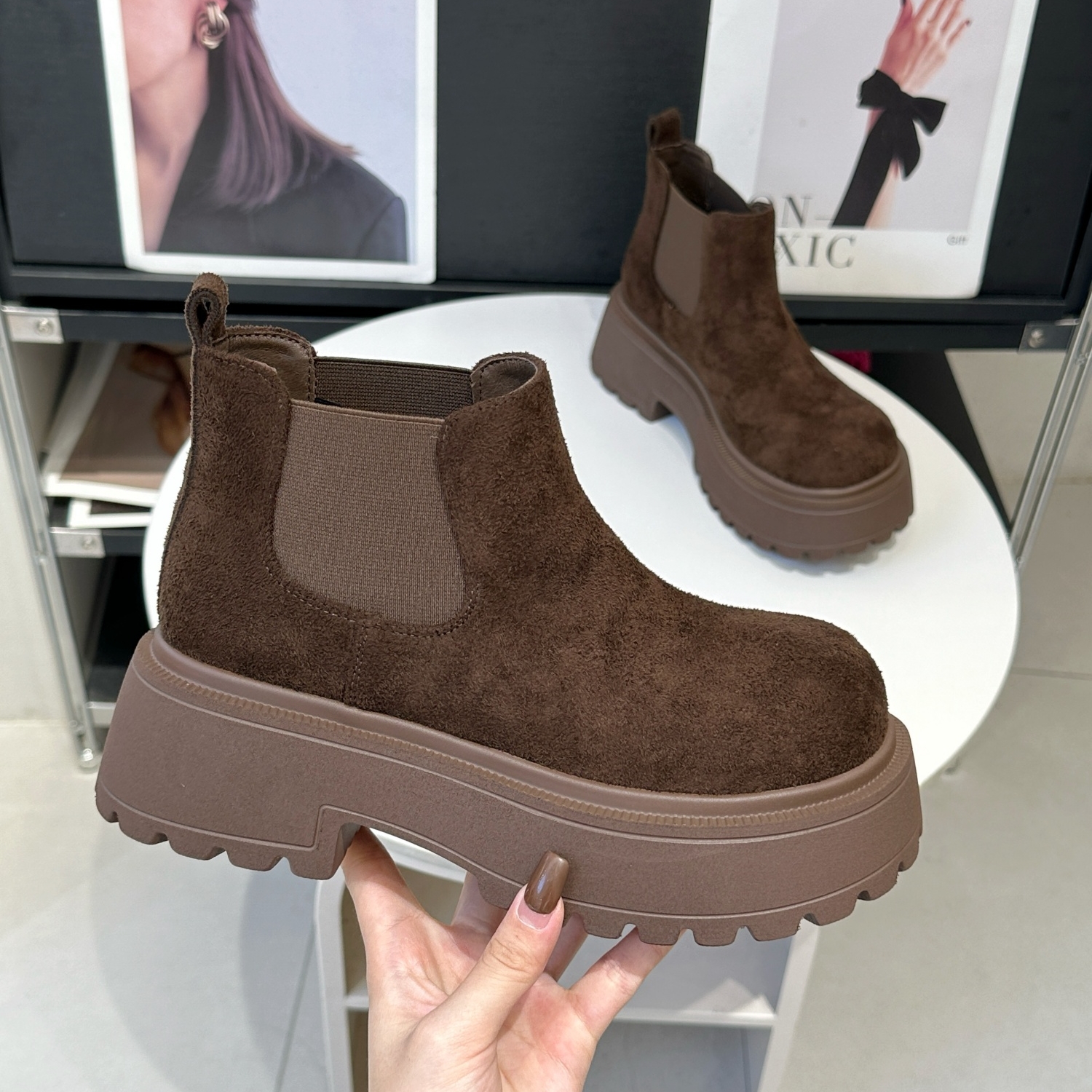 穿上像开了长腿特效~勃肯烟筒靴