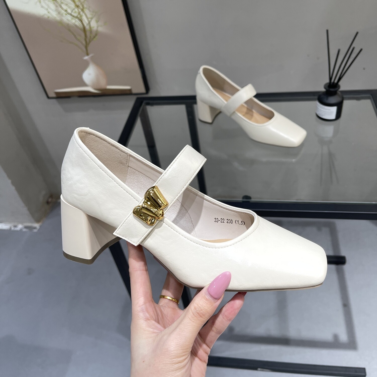 复古粗跟方头玛丽珍单鞋女2026春季新款配裙子通勤工作职业高跟鞋