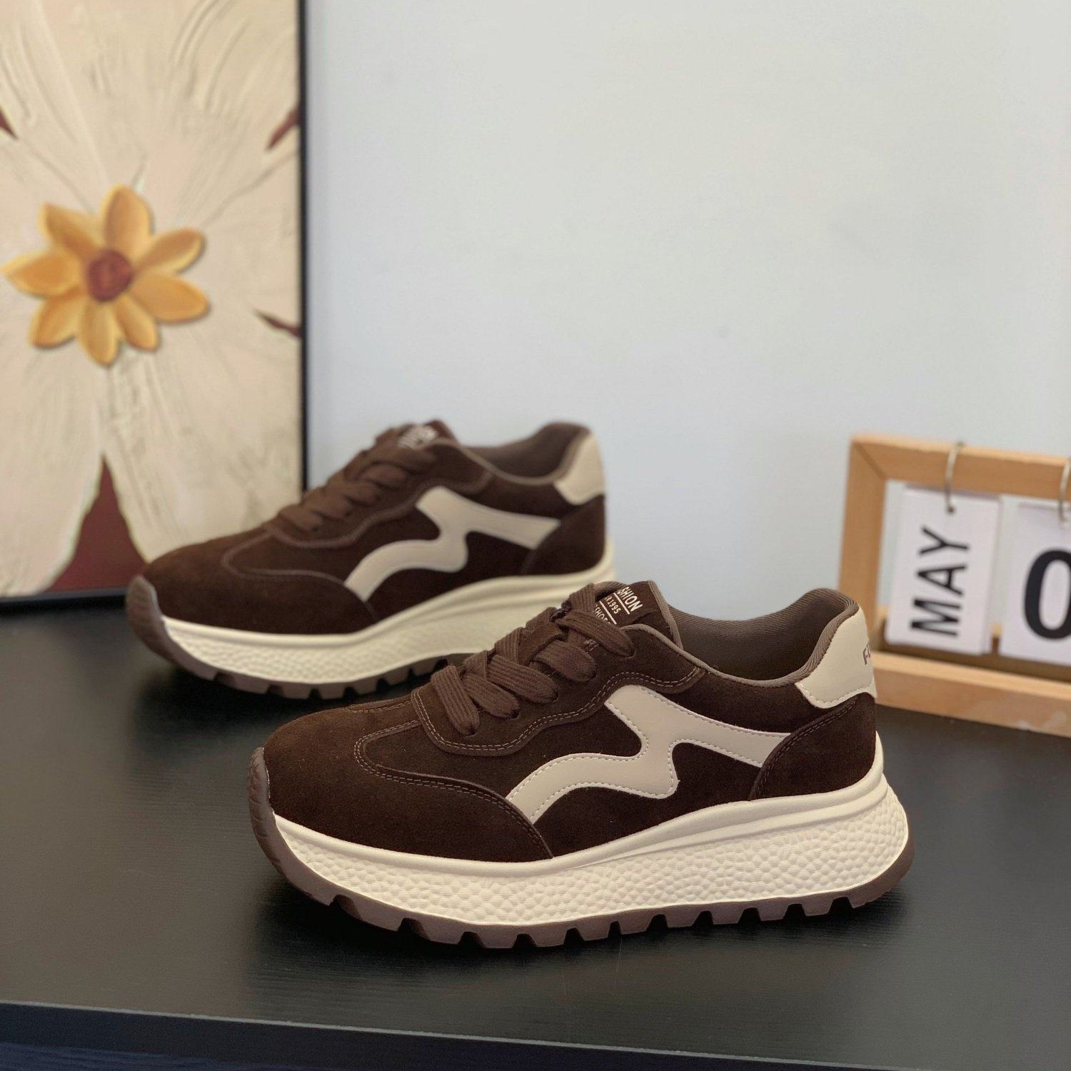 秋冬爆款美拉德阿甘鞋女2025年超火厚底华夫鞋绒面休闲运动老爹鞋,女鞋,老爹鞋,淘宝优惠券,粉丝福利购,淘宝优惠卷