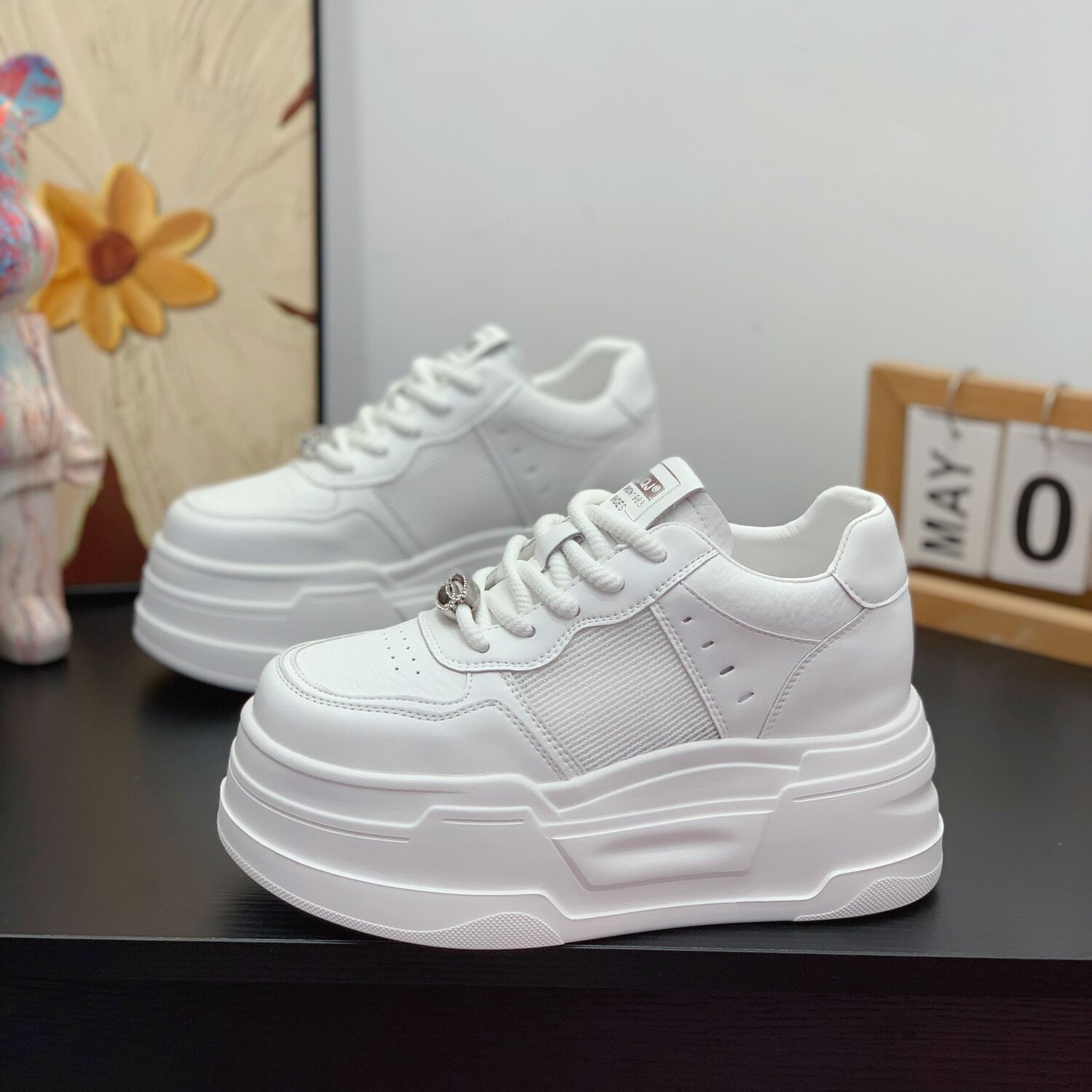 透气单网内增高8CM真皮小白鞋小个子女2026夏季新款松糕厚底板鞋