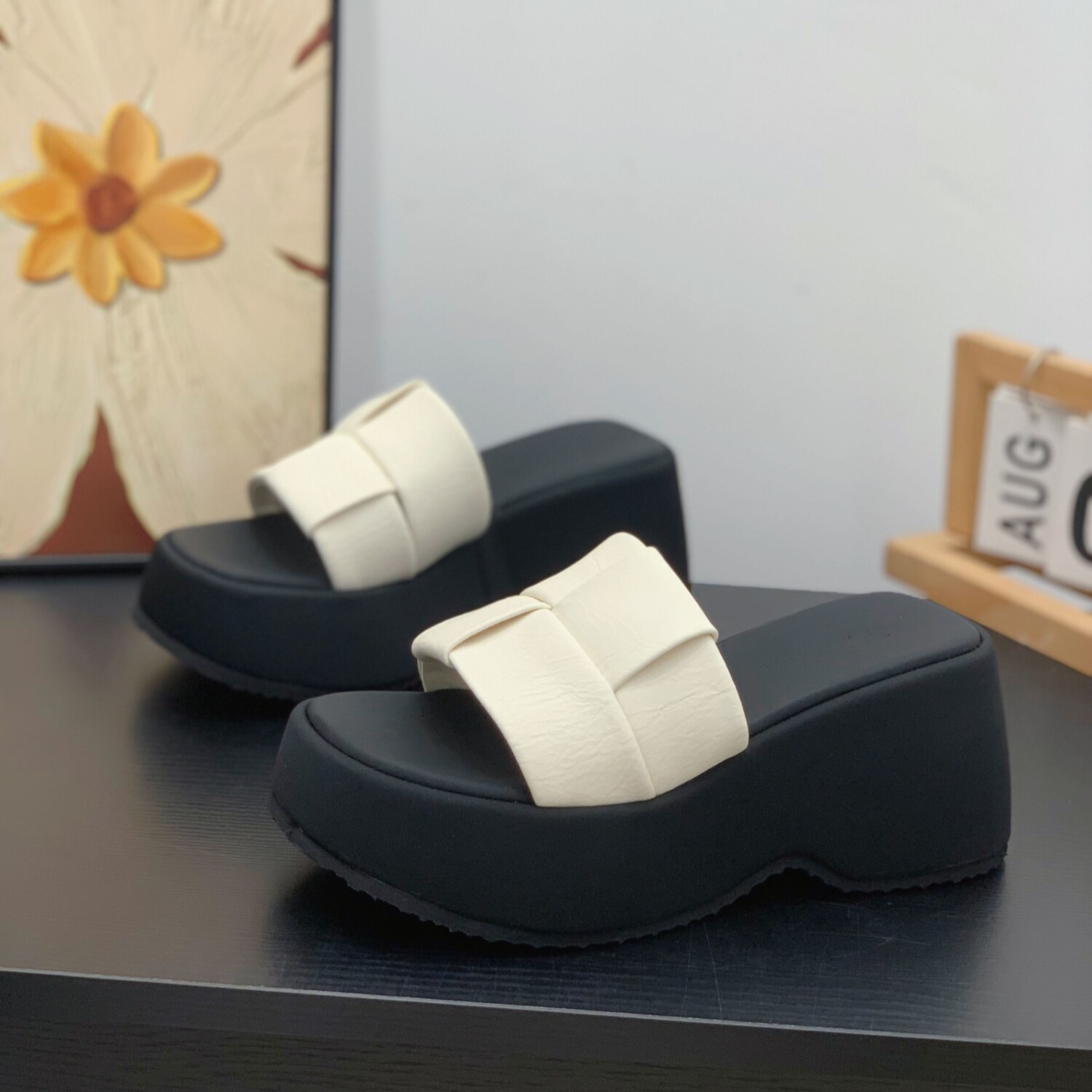 粗跟厚底8CM韩版一字拖小个子女2026夏季新款增高显瘦外穿凉拖鞋