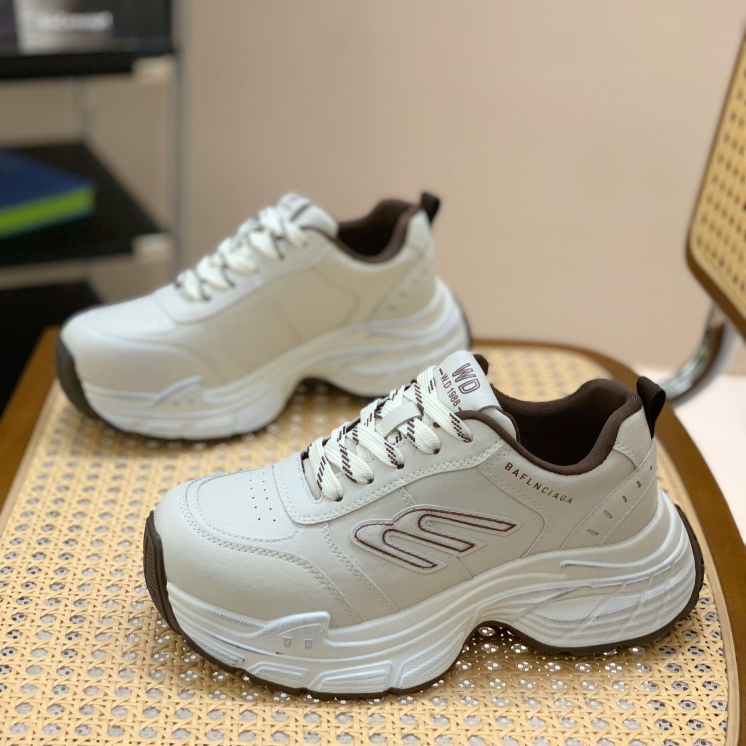 显腿长不累脚潮流韩版时尚老爹鞋