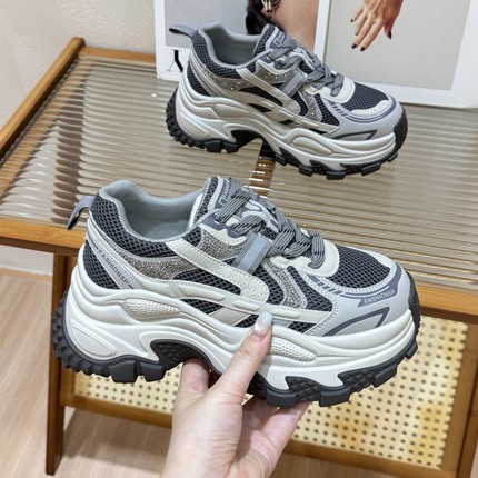 厚底真皮老爹鞋女2025秋季新款复古轻便小个子增高7cm运动休闲鞋